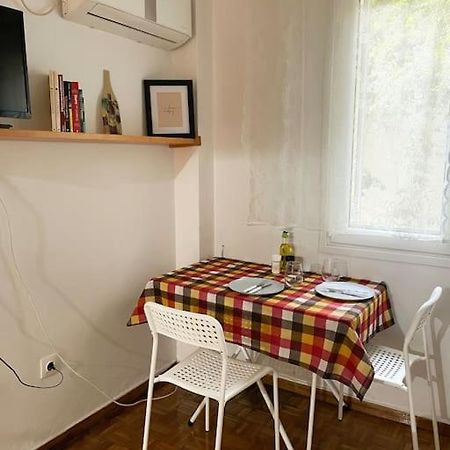 Cute And Quiet Apartment In The Center Of 雅典 外观 照片
